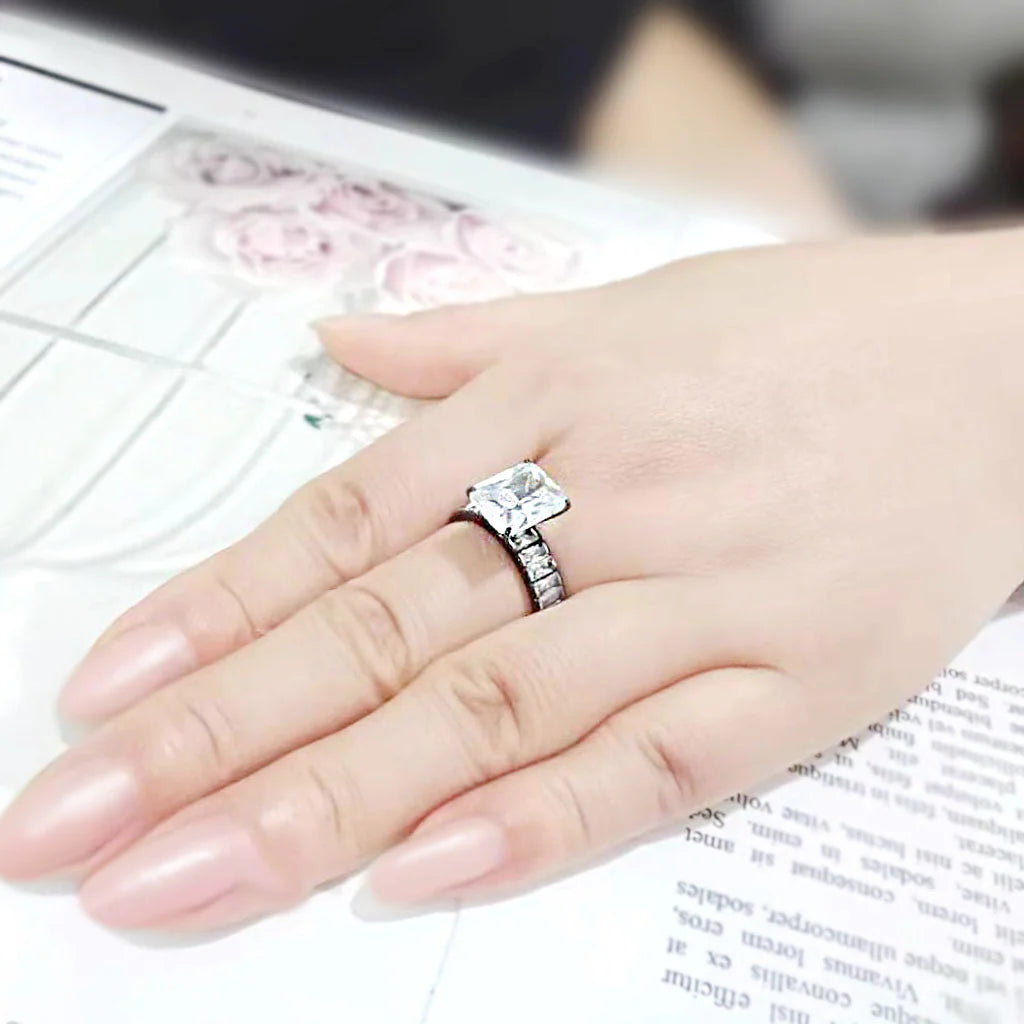 Square-Cut Glamour Cocktail Ring in Cobalt Black