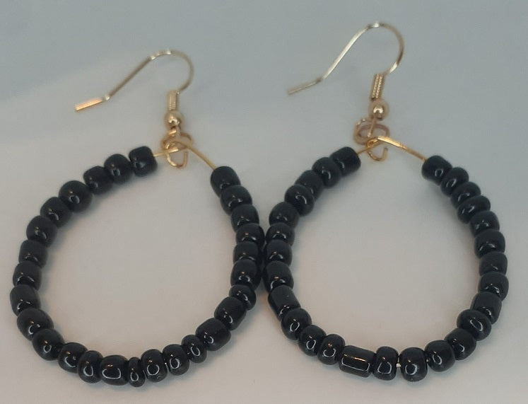 Black and Gold Seed Bead Bracelet and Earring Set